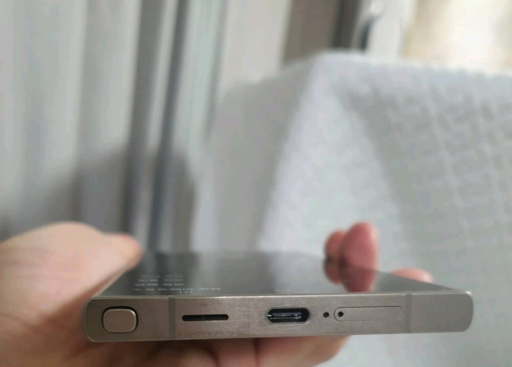 갤럭시 s24 울트라 256GB 판매합니다--4