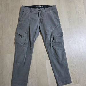 스톤아일랜드 카키색 카고바지 판매합니다