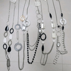 화이트블랙 롱목걸이 5개