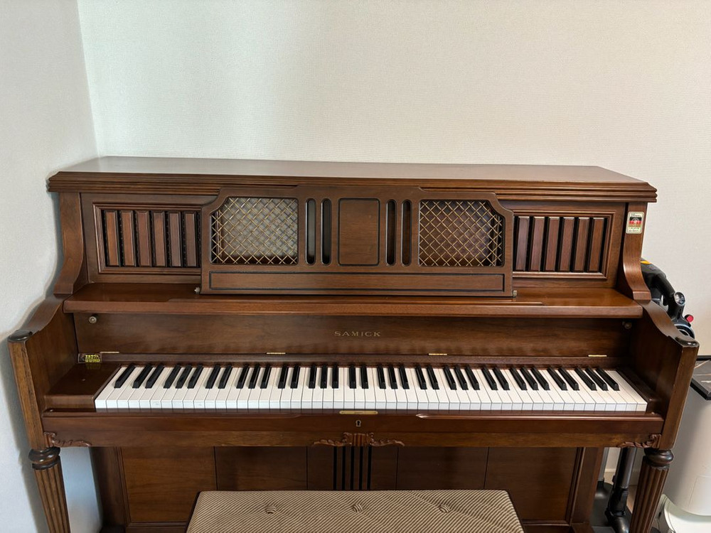 클래식 엔틱 피아노 + 의자 세트 이미지