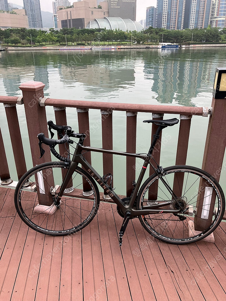 리파인드 1 , 울테그라, L사이즈 , 직부거래 , 카본, 로드 자전거 팝니다. 부산직거래 이미지