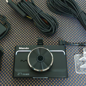 만도 Z7 블랙박스 4인치화면 (32GB, GPS) 이미지