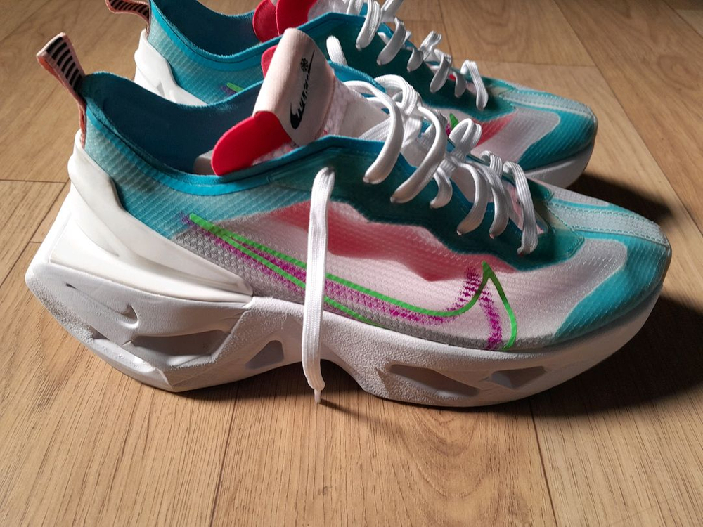 나이키줌비스타운동화여성240미리--3