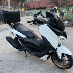 야마하 엔맥스125 24년 abs 화이트컬러 팝니다