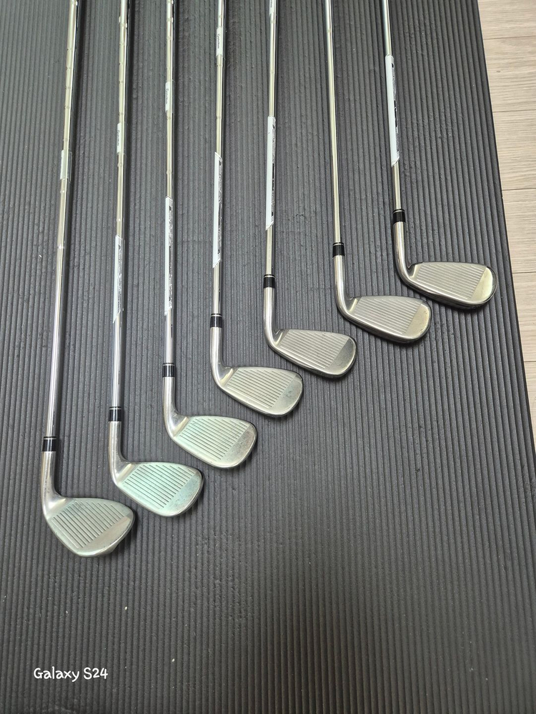 테일러메이드 올뉴 m2 좌타아이언 세트입니다 이미지