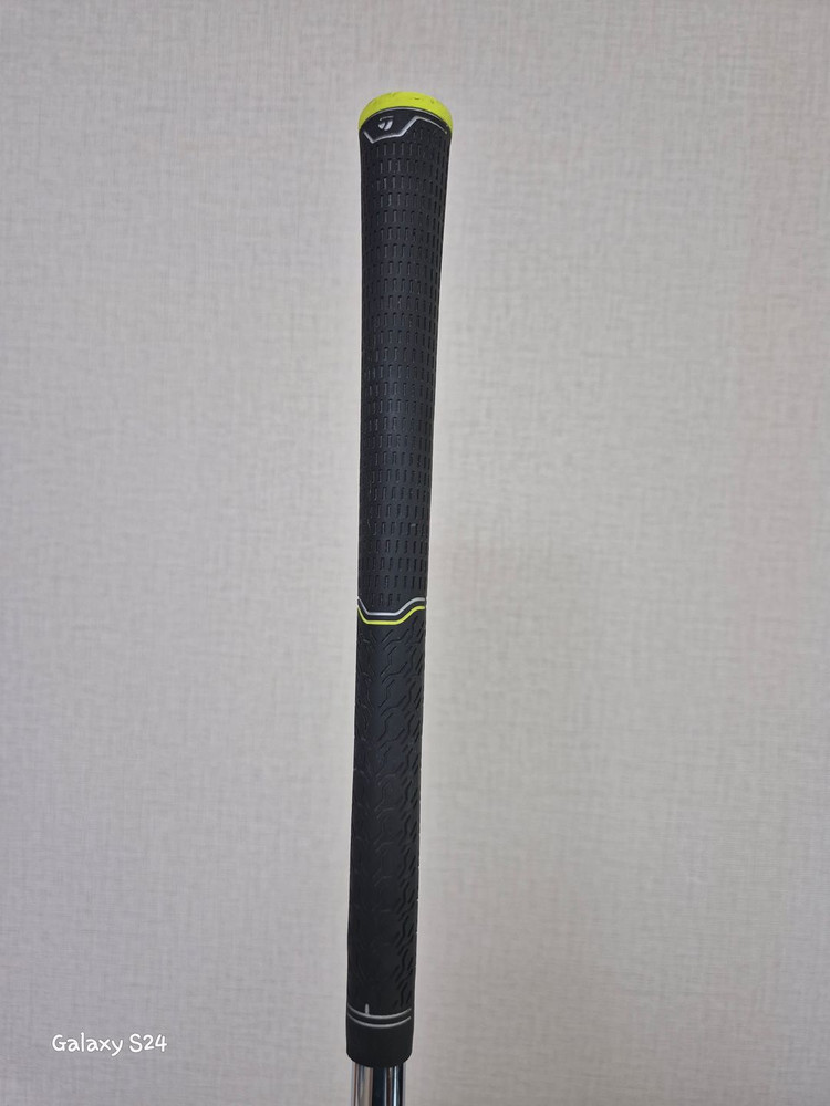 테일러메이드 올뉴 m2 좌타아이언 세트입니다 이미지