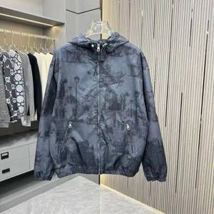 [루이;비통] 새상품 / 바람막이 점퍼 / 약 110 사이즈 오버핏