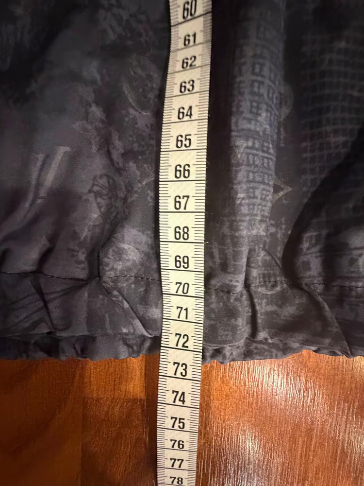 [루이;비통] 새상품 / 바람막이 점퍼 / 약 110 사이즈 오버핏--5