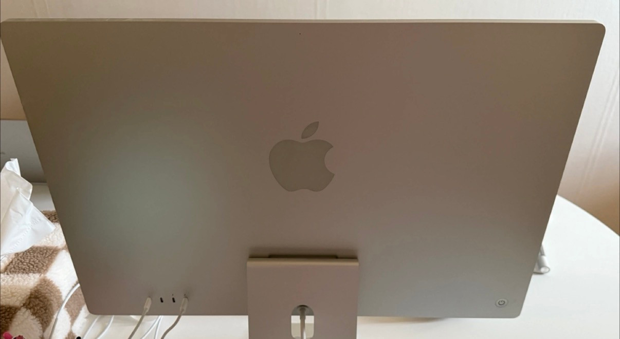 24형 M1 아이맥 2TB SSD, 16GB 메모리 (견적서 있음) 이미지