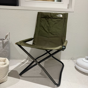 노스페이스 TNF 접이식 캠핑체어 이미지
