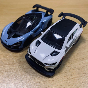 시쿠 맥라렌 세나 + 포드 머스탱 마하e