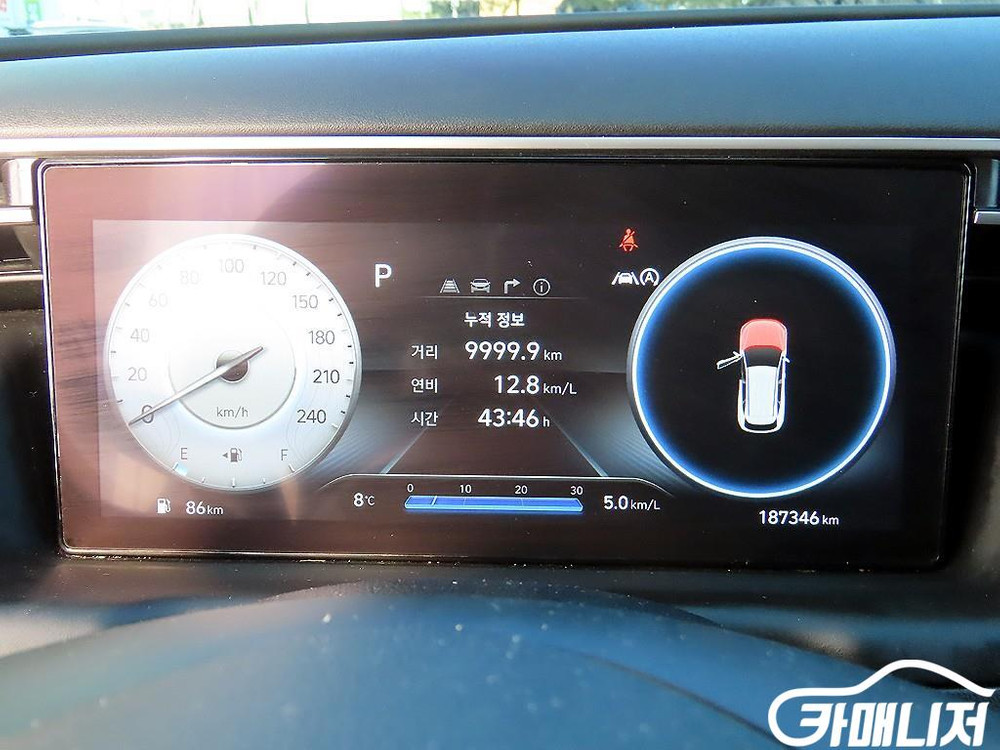 [현대]투싼 (NX4) 가솔린 1.6 터보 4WD 프리미엄 #3월급매 이미지