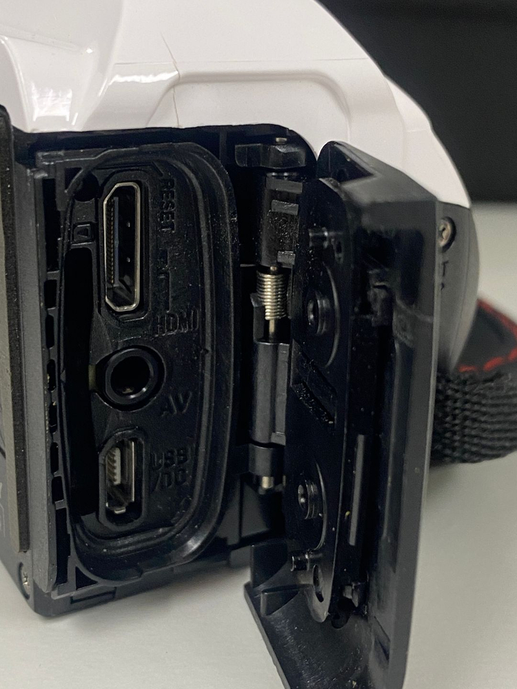 JVC 레트로 캠코더 EVERIO GZ-F100-W [2016]--4