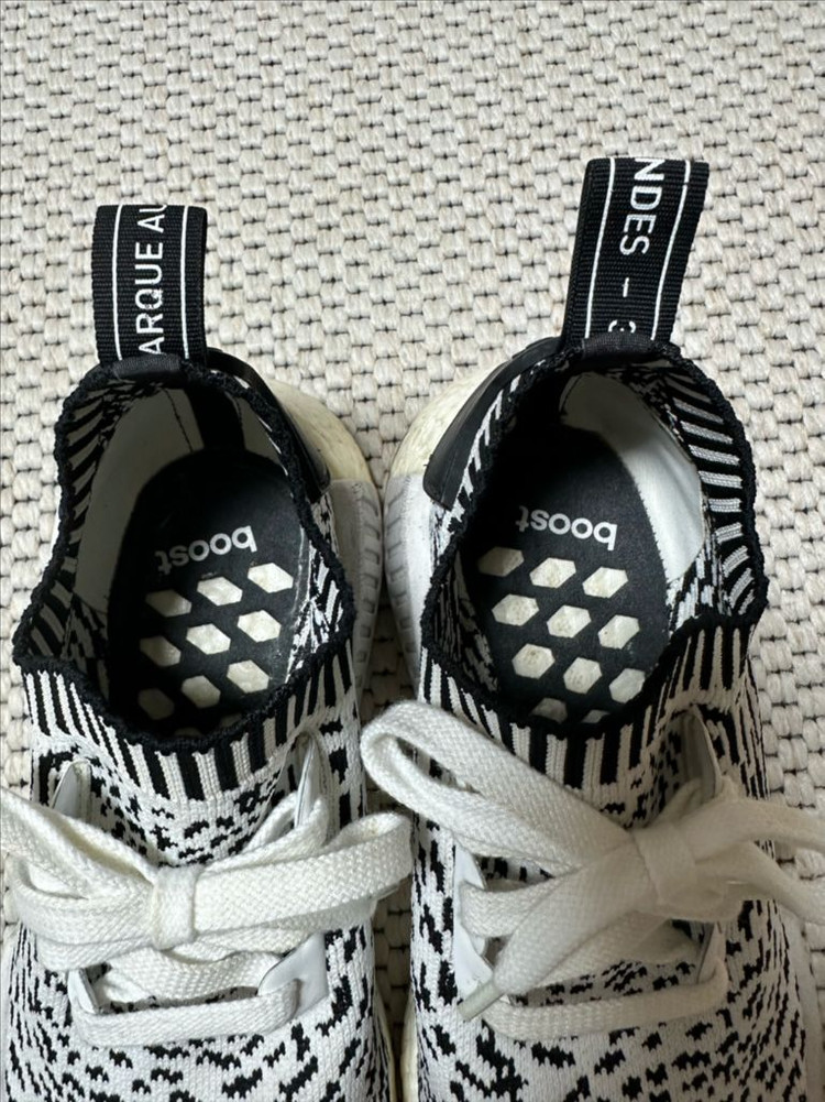 아디다스 여성 노마드 R1 프라임니트 사시코 팩 이지부스트 스니커즈 S급 화이트 사이즈 240 팝니다--6