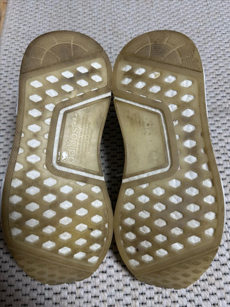 아디다스 여성 노마드 R1 프라임니트 사시코 팩 이지부스트 스니커즈 S급 화이트 사이즈 240 팝니다--7