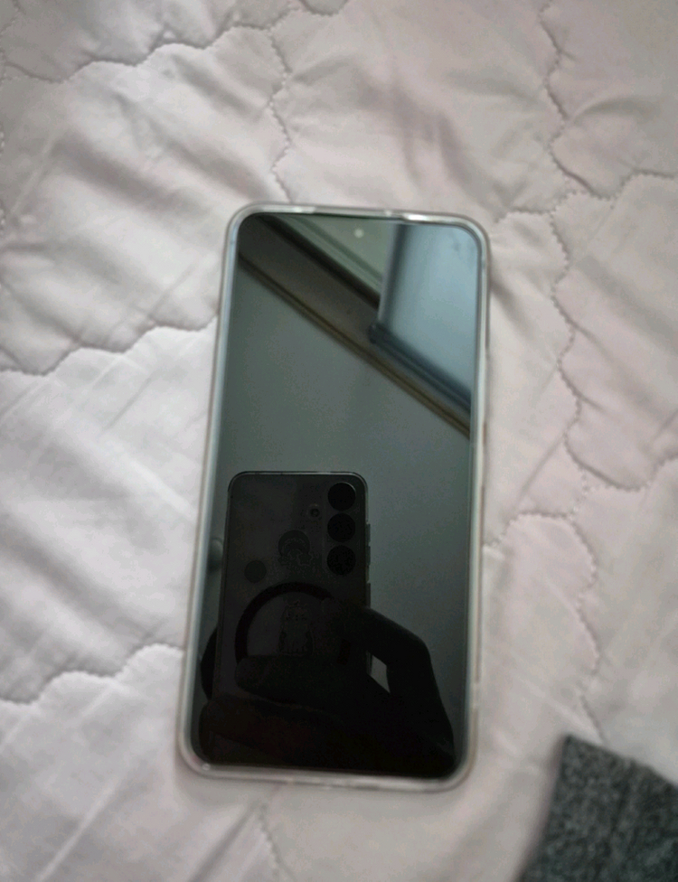 갤럭시 S22 진그린색 256gb 물리듀얼심 통화녹음가능--1