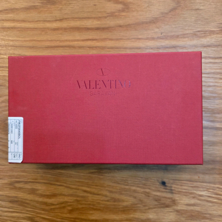 [새상품급] 발렌티노 락스터드 블랙 장지갑--5