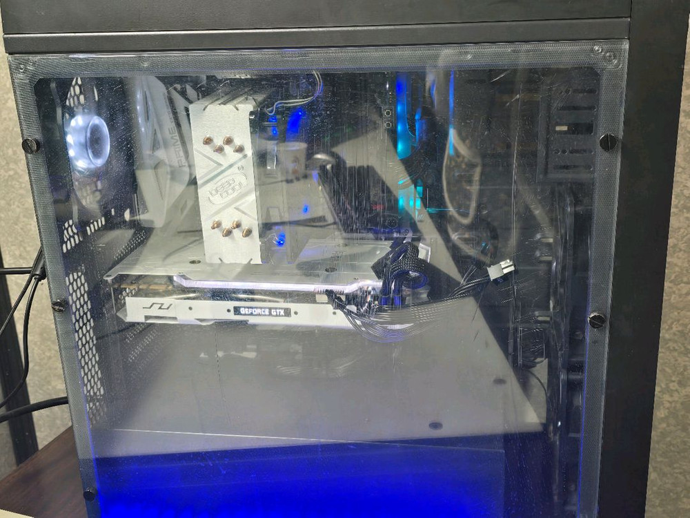 Intel Core i7-8700K CPU GTX 1080 게이밍 PC 이미지