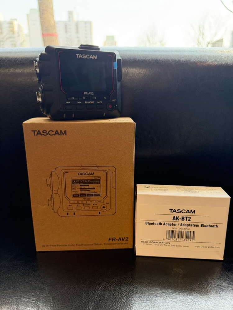 TASCAM FR-AV2 타스캠 COMPACT 소형 야외 레코더+ 블루투스 어댑터 세트--2