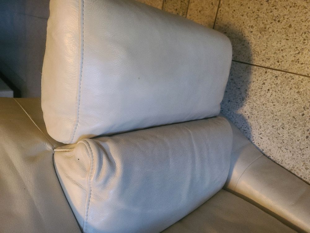 디쟈트 Desart 아이보리 소파--1