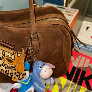 위위 송치 기린 월렛