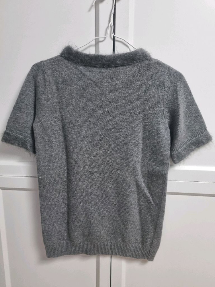 정품 프라다 그레이 반팔 캐시미어 니트 40사이즈 prada--1