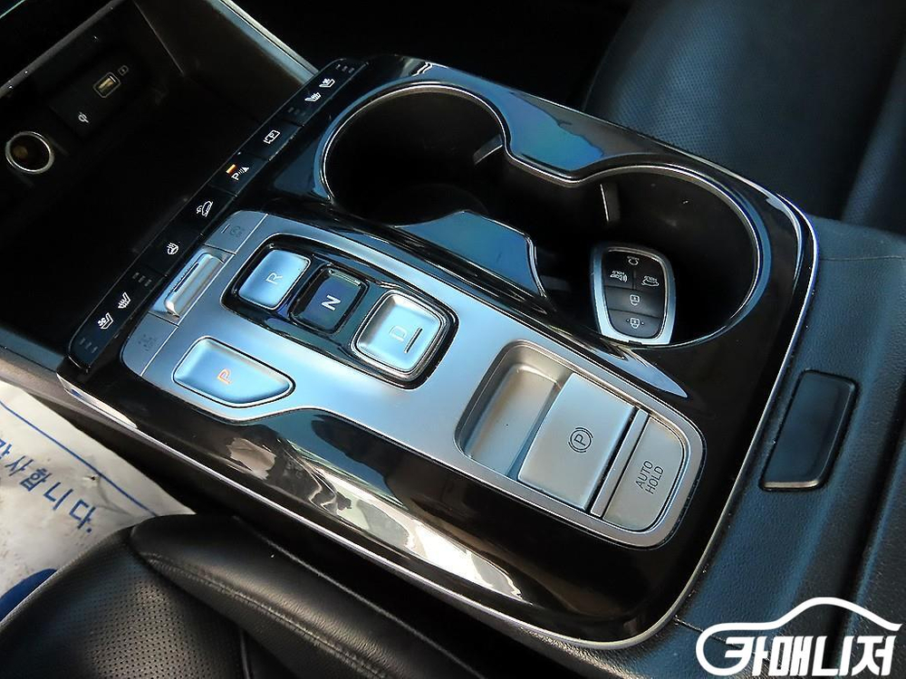 [현대]투싼 (NX4) 가솔린 1.6 터보 4WD 프리미엄 #3월급매 이미지