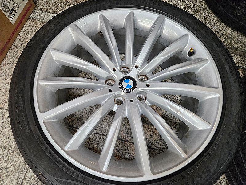 BMW G30 5시리즈 633 정품 19인치 휠타이어 셋트 이미지