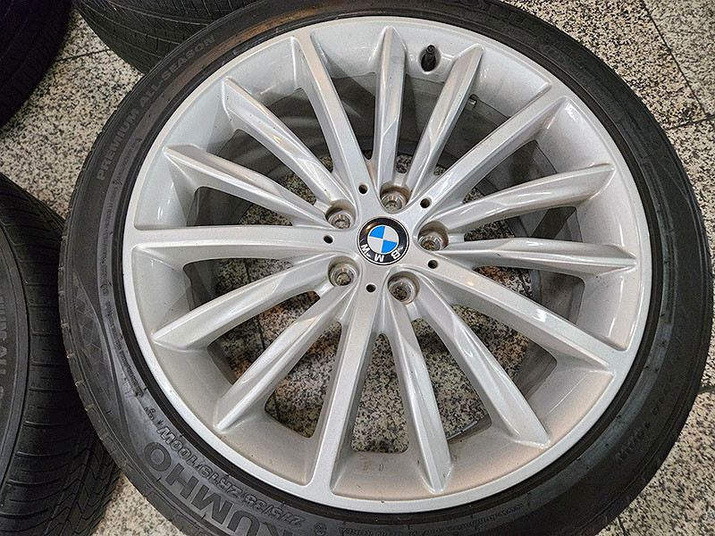 BMW G30 5시리즈 633 정품 19인치 휠타이어 셋트 이미지