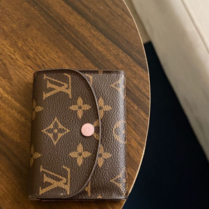 모노그램 카드지갑