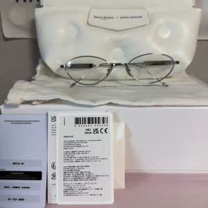 MM216 젠틀몬스터x마르지엘라 콜라보 안경 이미지