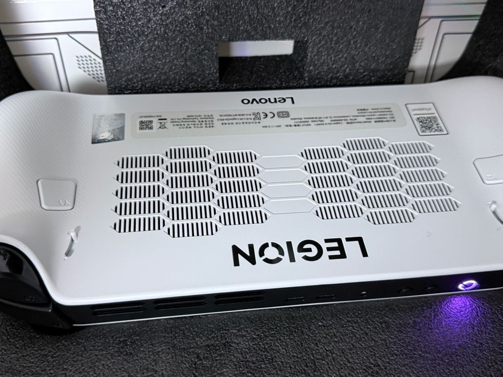 레노버 Legion Go 리전고z2 2TB 이미지