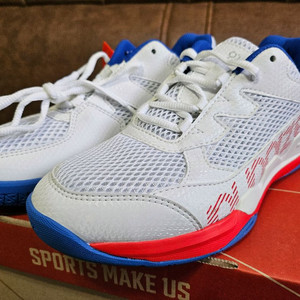 비트로 푸비트로 푸나 07 배드민턴화 245mm( 새상품)