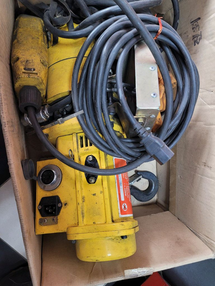 UDT키오 전동호이스트 300KG 중고 판매합니다--1