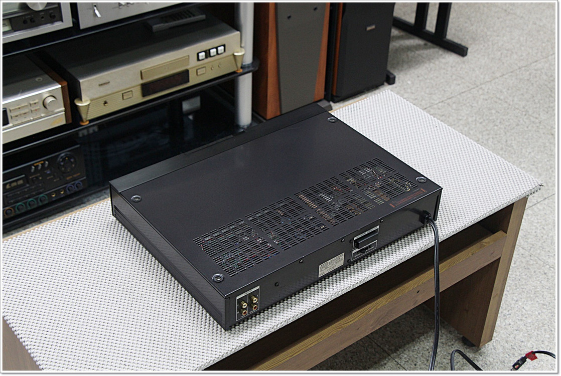 소니 고급형 명기 CD플레이어 CDP-502ES (제치 리모컨포함) 이미지