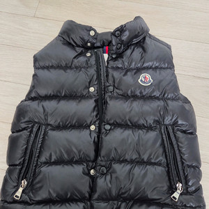 몽클레어 패딩조끼 6y