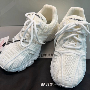 정품)발렌시아가 팬텀 스니커즈 화이트230 정가1,699,000