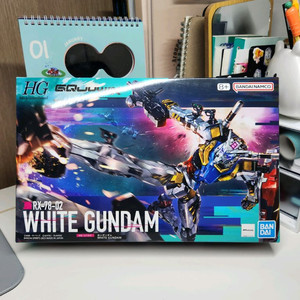 반다이 HG 건담 지쿠악스 하얀 건담 프라모델