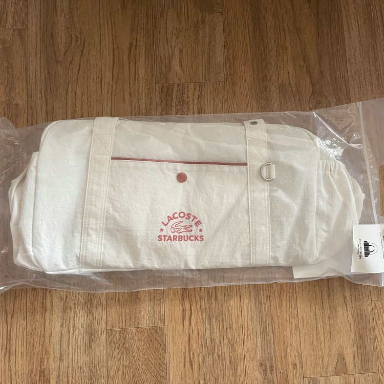 판매완료) 새상품) 25 스타벅스 라코스테 멀티플백 아이보리 썸머 프리퀀시 스벅 콜라보 가방--0