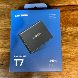 국내정발 미개봉 삼성 SSD T7 2TB