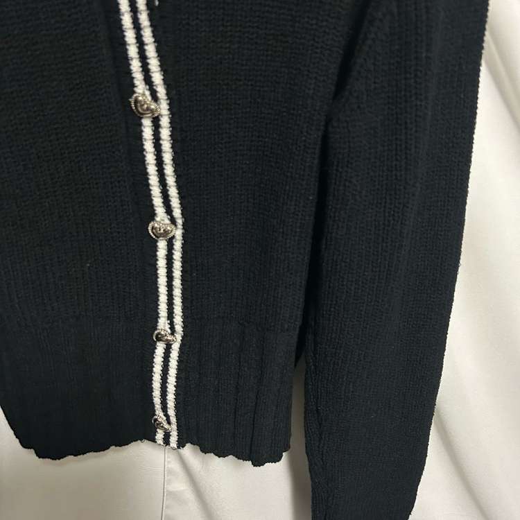 리리앤코 자체제작 카라단추가디건 판매 이미지