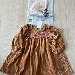 아폴리나 핑크 보넷 12-18m + 루이스미샤 원피스 24m 일괄 새상품