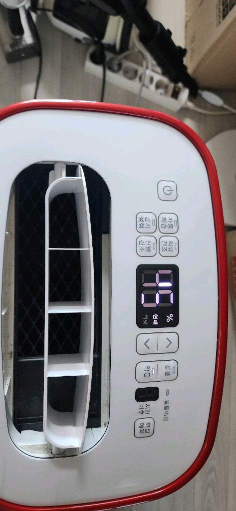 LG 제습기 LD-108DFR 팝니다--1