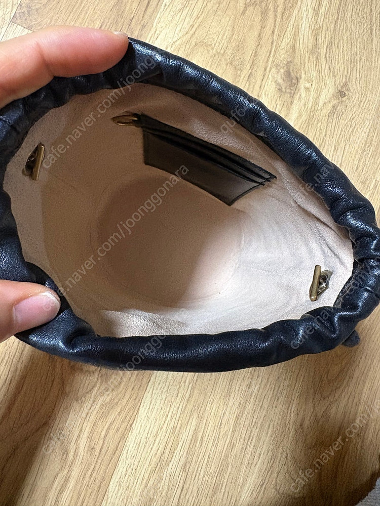 구찌 미니 버킷백 이미지