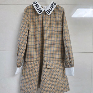 정품 버버리 키즈 원피스 10y