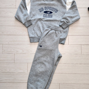 뉴발란스키즈 셋업