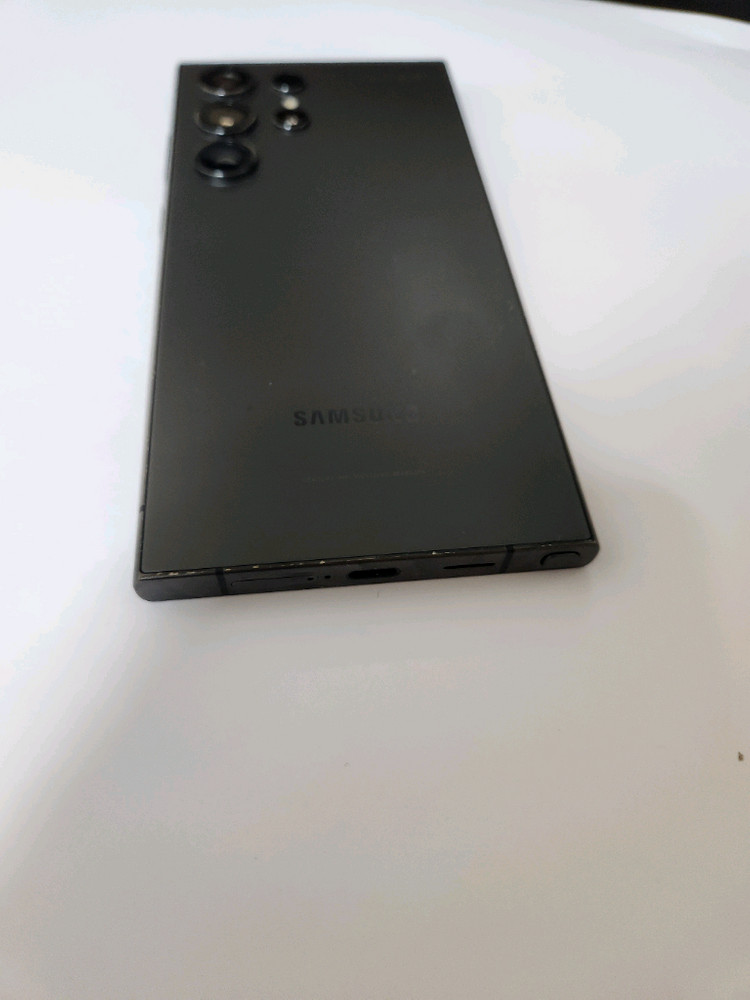 갤럭시 S24울트라 잔상없어요 256기가 블랙--3