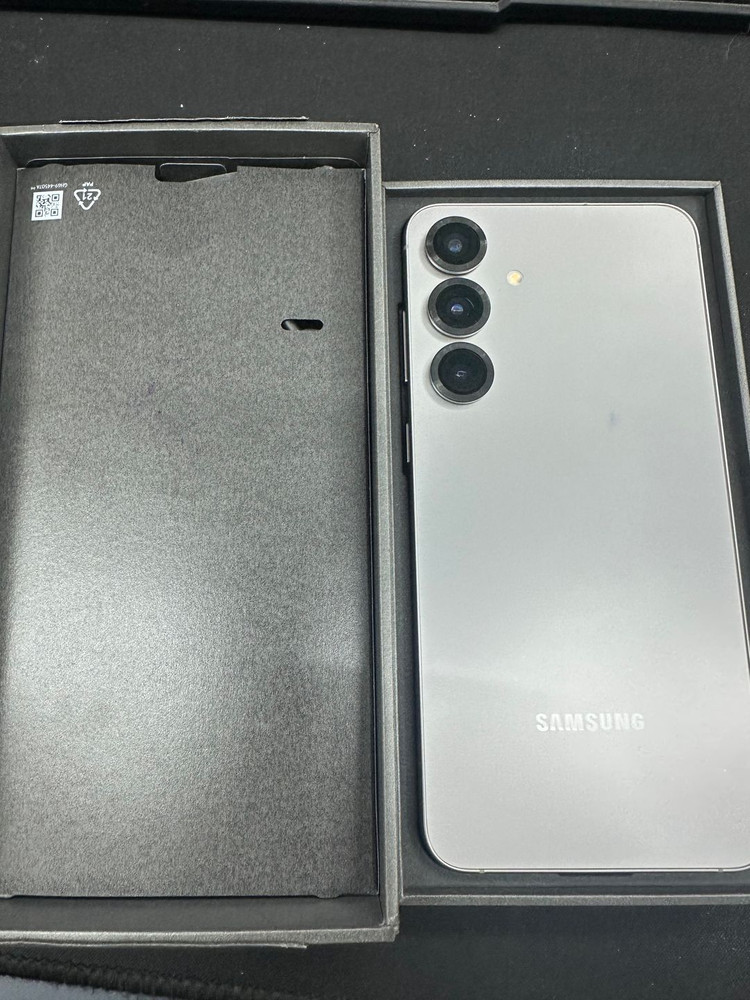 갤럭시 S25플러스 256GB 단순개봉 실버색상--1