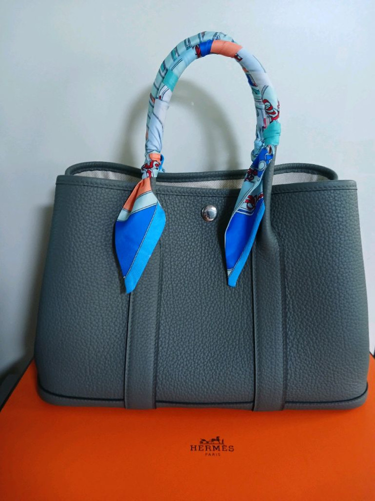 가든파티30 눈물자국 베르트아망드 이미지