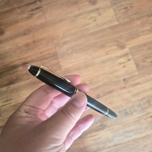 몽블랑 만년필 마이스터튁 146 저렴하게 드려요~